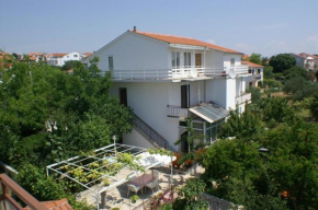 Apartments by the sea Vodice - 4234